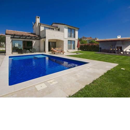 Snug Villa in Visnjan with Private Pool