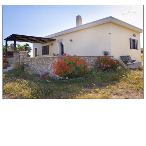 Sofi Τraditional home