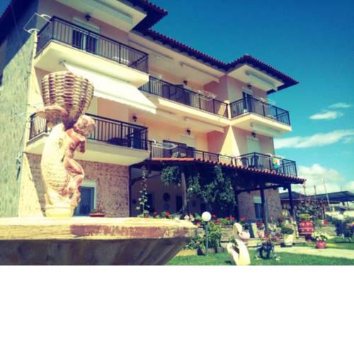 Sofia & Lakis House