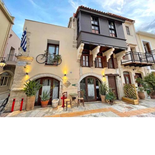 Sohora Hotel - Four Season Retreats