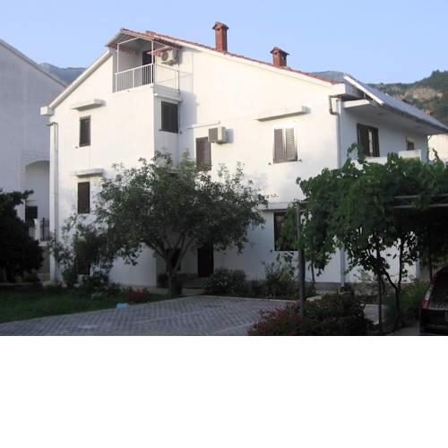Solaris Apartments and Rooms