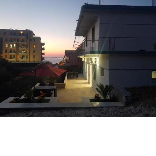 SOLE INN