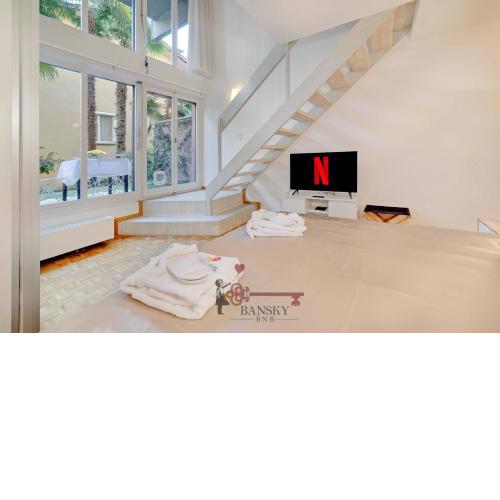 Soleil 5* Apt with Green Terrace in Lugano Center