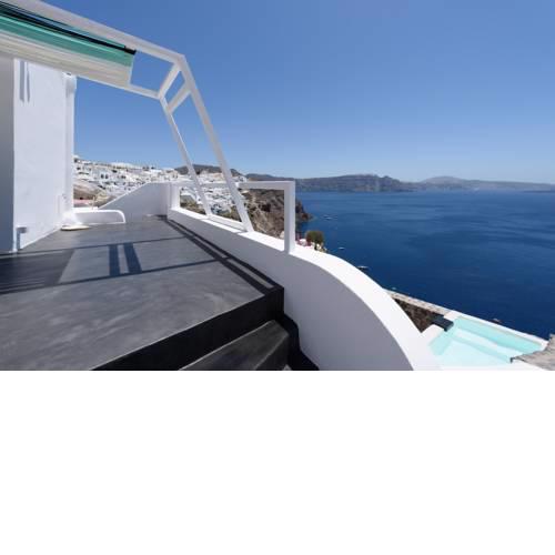 Solstice Luxury Suites
