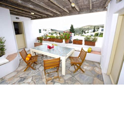 Sophia's Traditional House at Lefkes Paros
