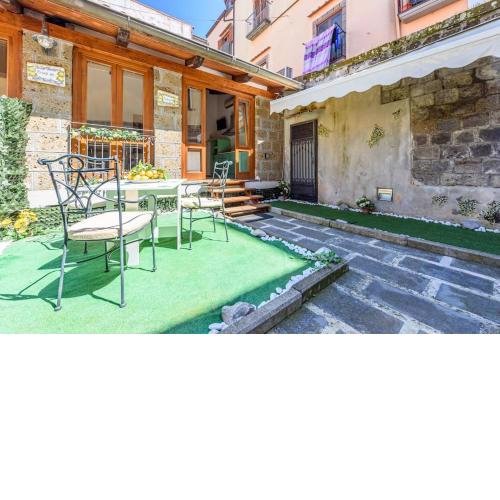 [Sorrento Coast] Villa with garden Il Glicine