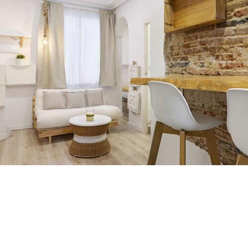 Space-saving Designer Apartment with One Bedroom in Chamberí, Madrid