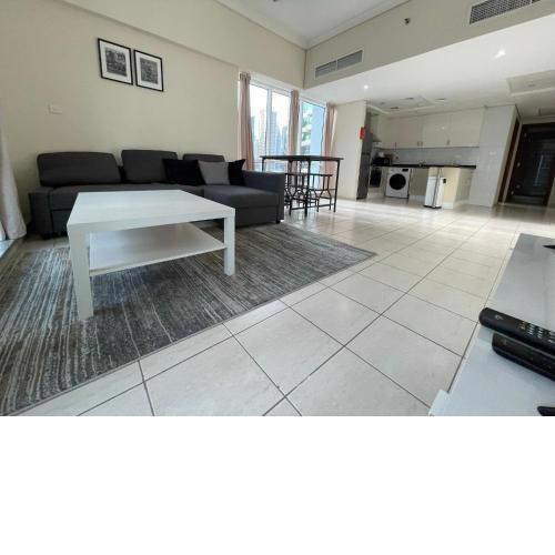 Spacious 1 Bedroom Apartment in JLT