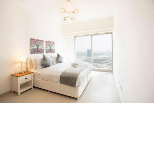Spacious 1 Bedroom In Gate Tower