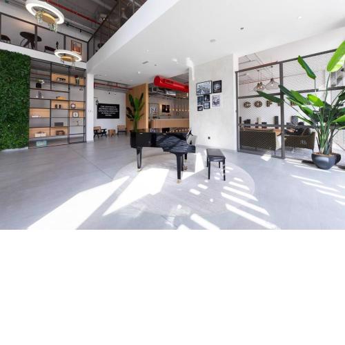 Spacious 1 Bedroom Una apartment, Town Square