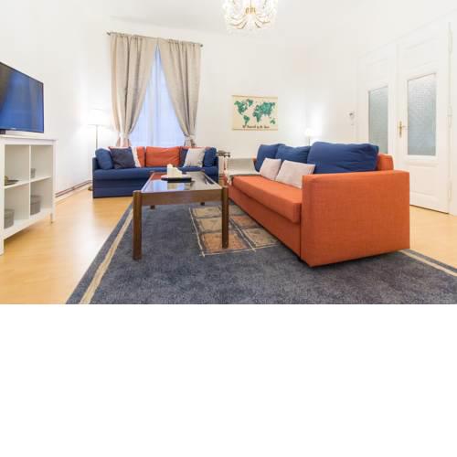 Spacious 2-Bedroom in Wenceslas Square by easyBNB