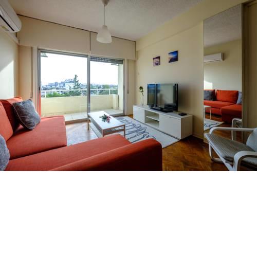 Spacious 2BDR @ Mackenzie