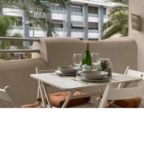Spacious 2bed family apartment in Puerto Marina