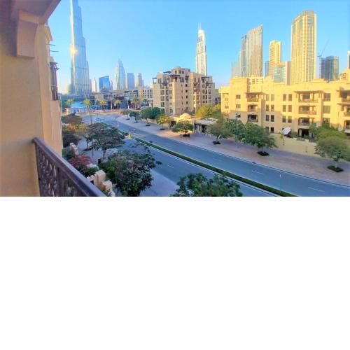 Spacious 2Bedroom with Burj View in Downtown Dubai