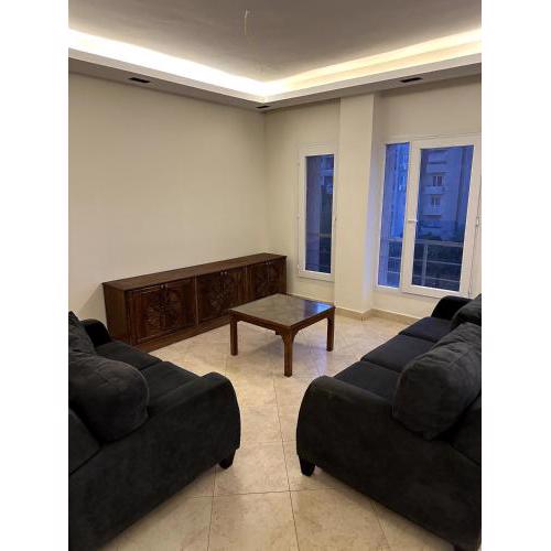 Spacious 3-Bd Hotel Apt in Sheikh Zayed
