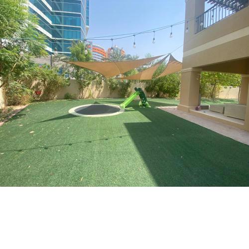 Spacious 4-bedroom villa, children friendly