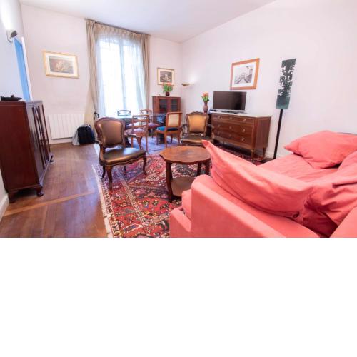 Spacious 50 m cocoon in the heart of Paris 17th