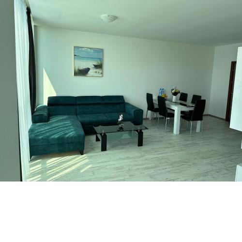 Spacious and cozy Apartment in complex Del Sol