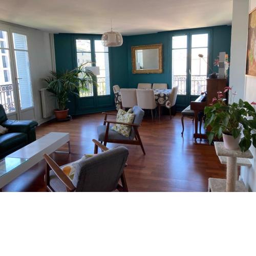 Spacious and luminous 3BR appt, center Paris 10mn Notre Dame