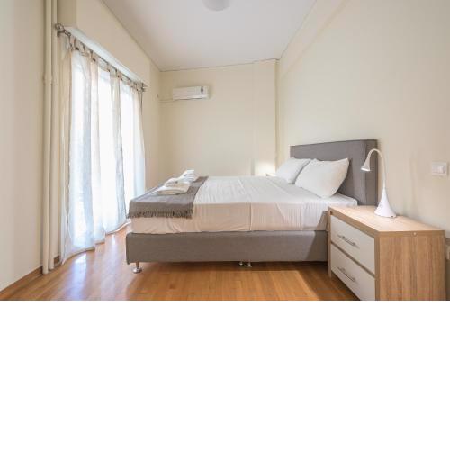 Spacious Apartment In Athens
