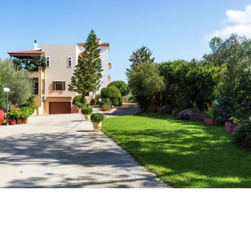 Spacious Apartment in Prines near Sea