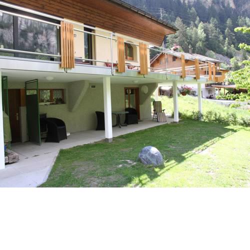Spacious Apartment in St Niklaus near Mattertal Ski Area