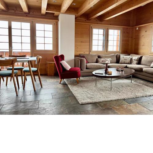 Spacious apartment with outstanding views and locations