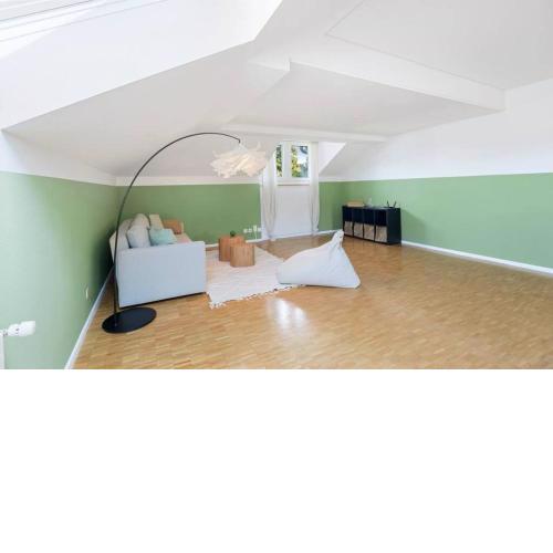 Spacious Apartments in the heart of Zurich ZLTWG66