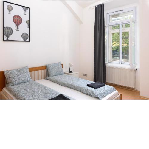 Spacious APT in Perfect Location for Family