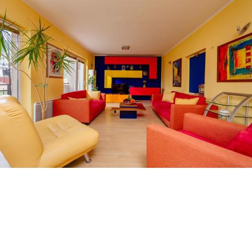 Spacious Central Magik