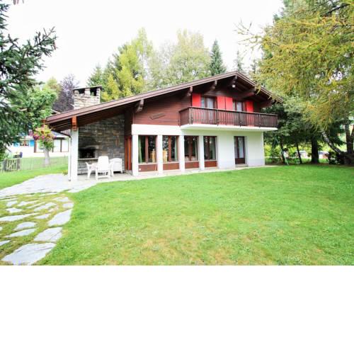 Spacious Chalet near Forest in Randogne