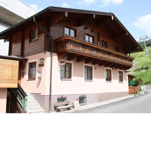 Spacious Chalet near Ski Area in Dienten am Hochkonig