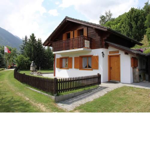 Spacious Chalet near Ski Area in Saclenz