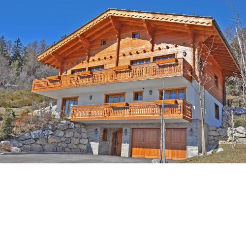 Spacious Chalet with View next to Crans-Montana, Oursons