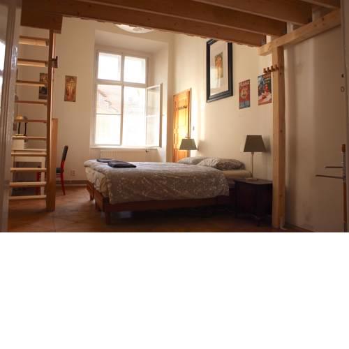 Spacious Charles Bridge Apt in the HEART of Prague