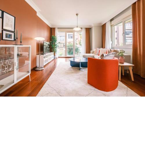 Spacious Flat 3 min to Coast and Bagdat Avenue