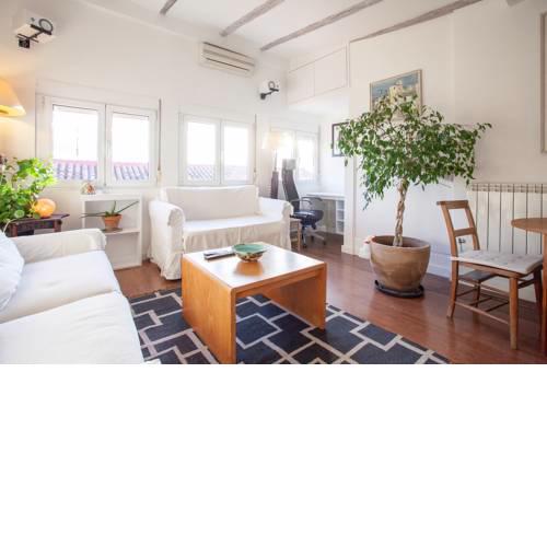 Spacious flat for families by Allô Housing
