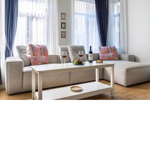 Spacious Flat in Galata