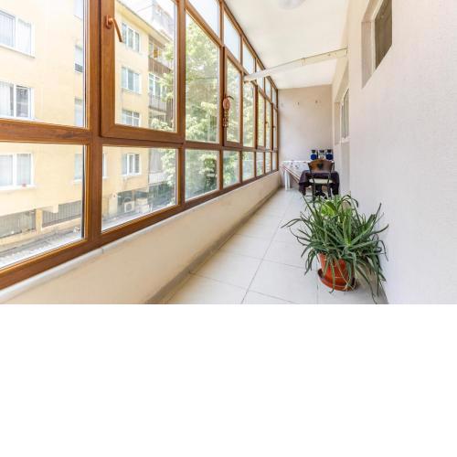 Spacious Furnished Flat Near Kadikoy Marmaray