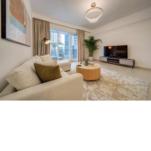 Spacious l Brand New l Great Amenities