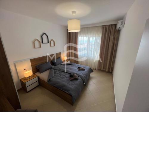 Spacious Living 828