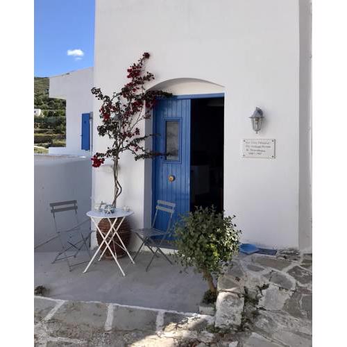 Spacious Paros, Lefkes house with awesome view