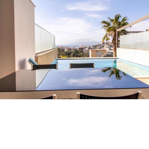 Spacious Perfect Flat with Private Pool