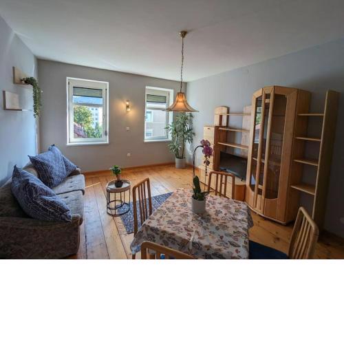 Spacious Room in Tyrolean Flat