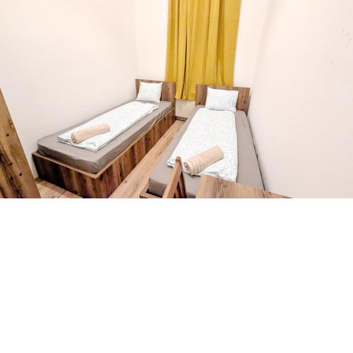 Spacious Rooms - 15 Min from Airport & City Center, 5 Min from Vienna Main-Bus Station EZ 1-9