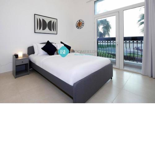 Spacious Studio Apartment
