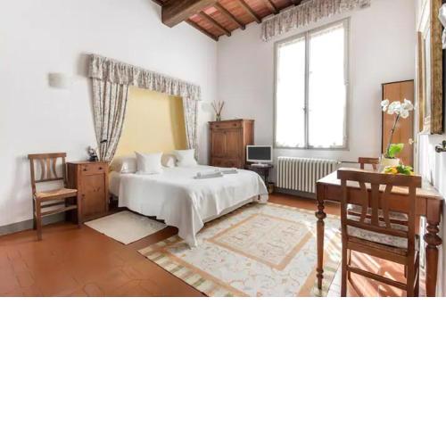 Spacious studio apt Ancient Palazzo