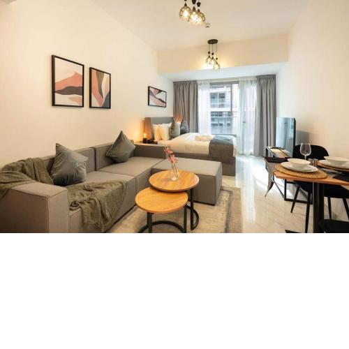 Spacious Studio In Oasis