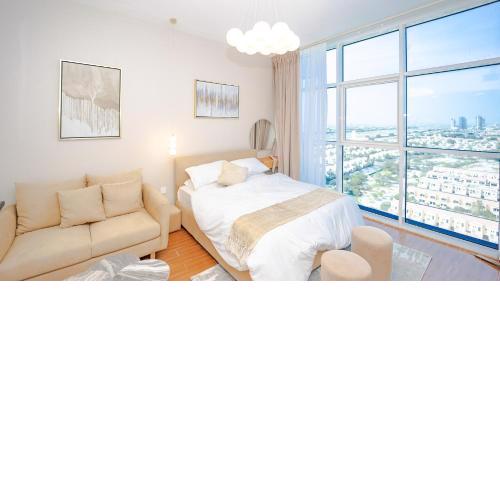 Spacious Studio Jumeirah Village Triangle Dubai by GP Holiday Homes