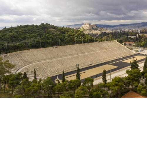Spacious sunny apartment beside Panathenaic Stadium